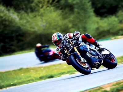 Stage Pilotage Moto Circuit en Auvergne